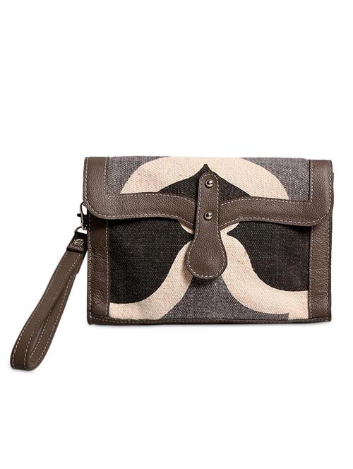 multicolored abstract handwoven canvas clutch - 10025114 - Very Small Image - 1