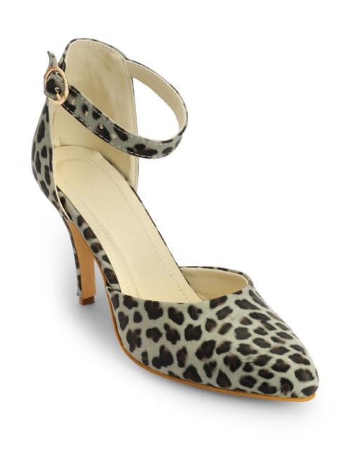 gray leatherette sandals - 10064999 - Very Small Image - 1