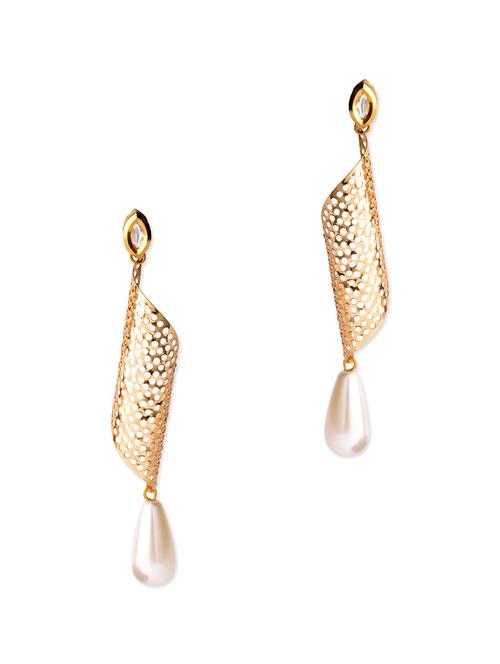 gold pearl embellished curled earrings - 1025748 - Very Small Image - 1