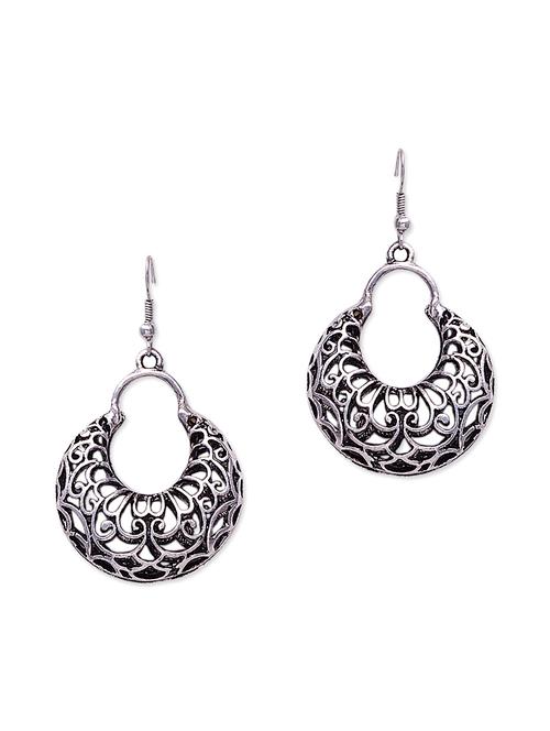filigree pattern crescent shaped earrings - 1039488 - Very Small Image - 1