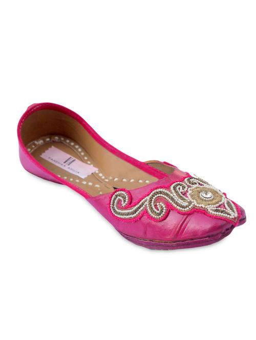 va by vanshika ahuja pink hand embroidered pearl zari mojris - 10406453 - Very Small Image - 1