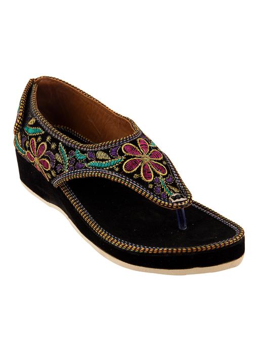 multi ethnic sandals - 10539620 - Very Small Image - 1