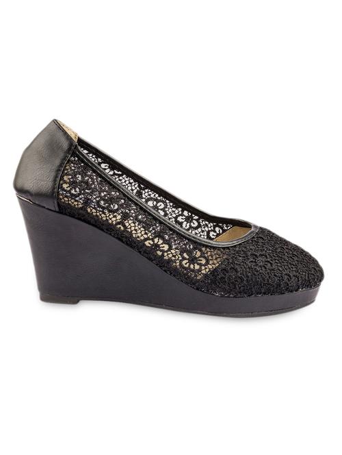 leatherette with lace wedges - 1058141 - Very Small Image - 1