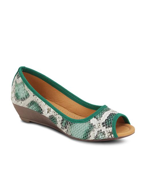 wedges - 10588864 - Very Small Image - 1
