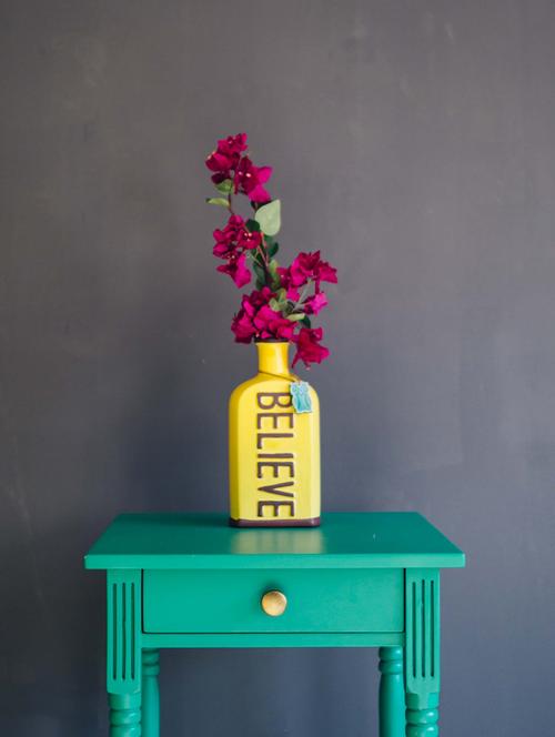 make believe vase - yellow - 10641668 - Very Small Image - 1