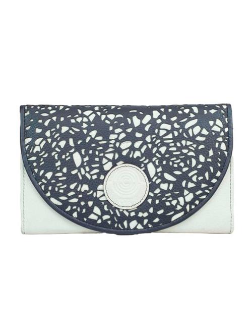 white leather clutch - 10645070 - Very Small Image - 1