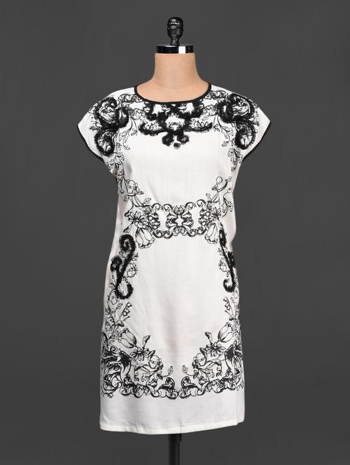floral printed poly crepe dress - 1070969 - Very Small Image - 1