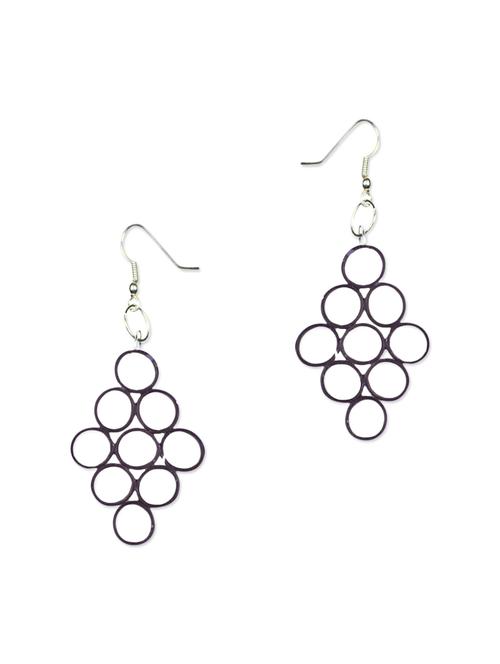 black non metal alloy earring - 10725423 - Very Small Image - 1