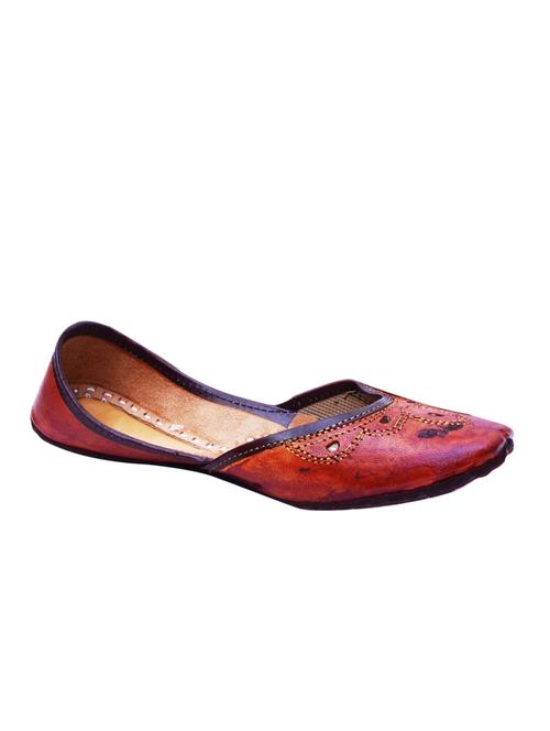 brown leather jutis & mojaris - 10740914 - Very Small Image - 1