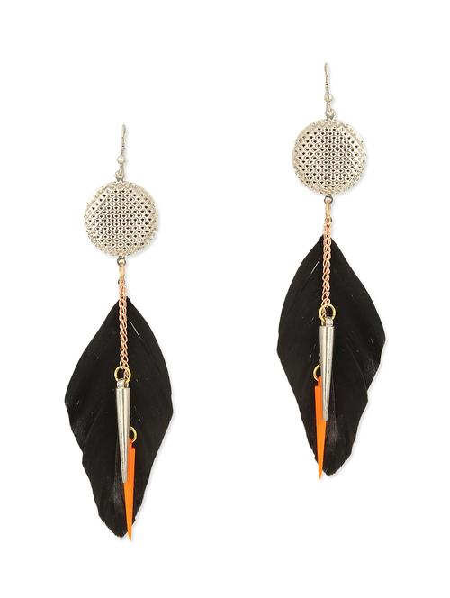 black metal alloy earring - 10751823 - Very Small Image - 1