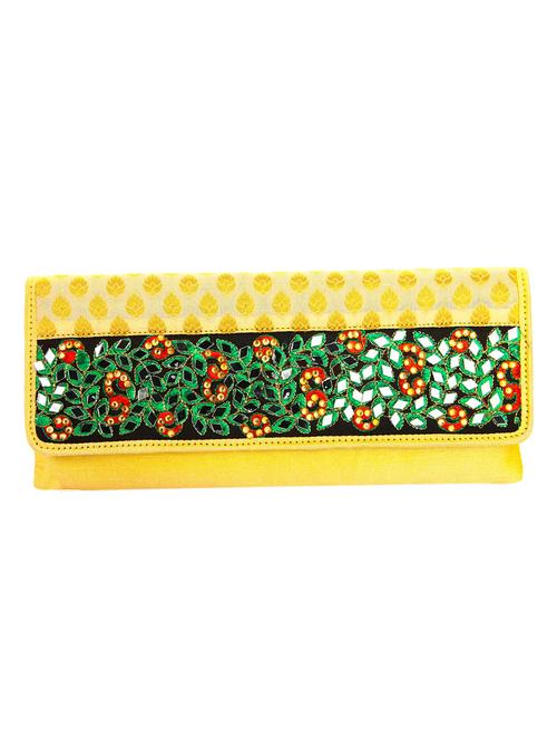 cream leatherette (pu) ethnic clutch - 10767155 - Very Small Image - 1