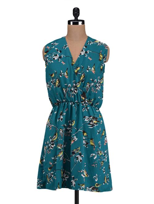 bird printed overlapping neck viscose dress - 1077502 - Very Small Image - 1