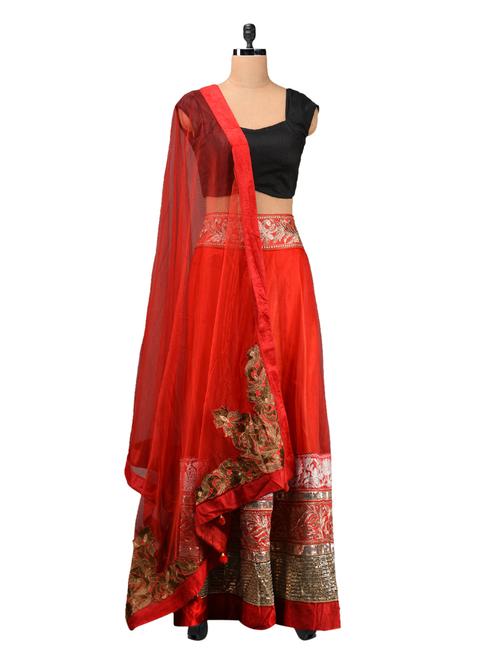 red embroidered lehenga set - 1085857 - Very Small Image - 1