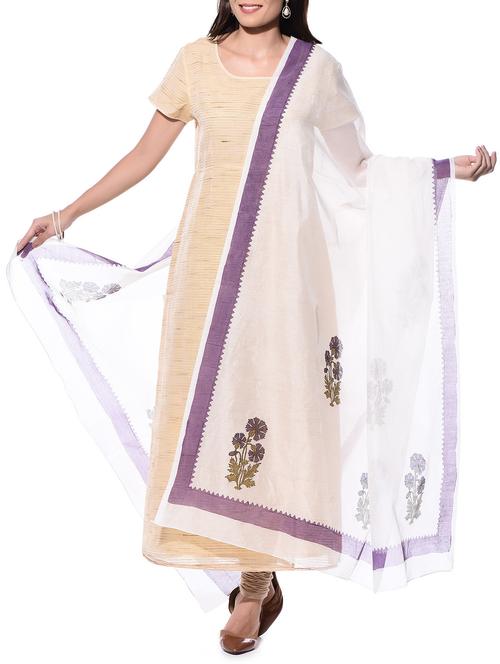 Off-white hand block print chanderi dupatta - 10864550 - Very Small Image - 1