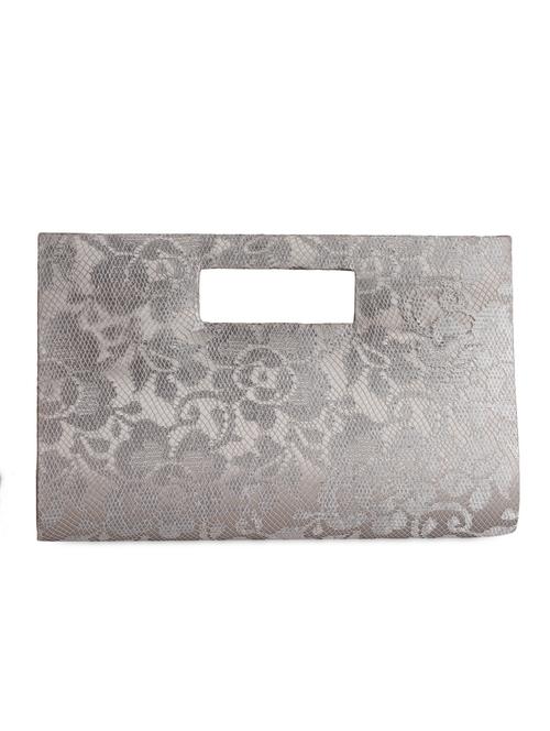 Silver lacy hand clutch - 1087995 - Very Small Image - 1