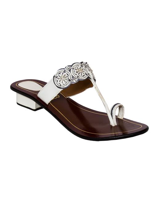 white leatherette sandal - 10925407 - Very Small Image - 1