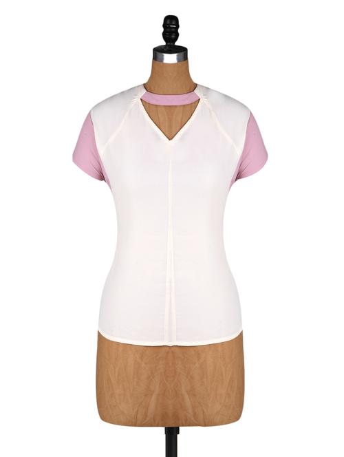 short sleeves open neck crepe top - 1093706 - Very Small Image - 1