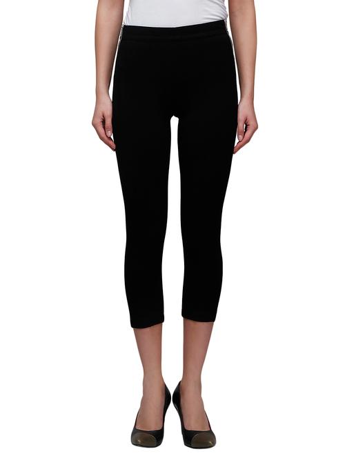 black cotton capris - 10937981 - Very Small Image - 1