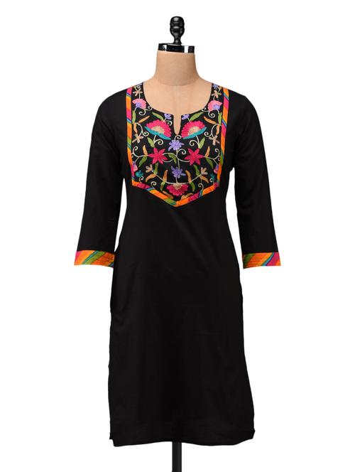 floral embroidered yoke cotton kurta - 1097900 - Very Small Image - 1