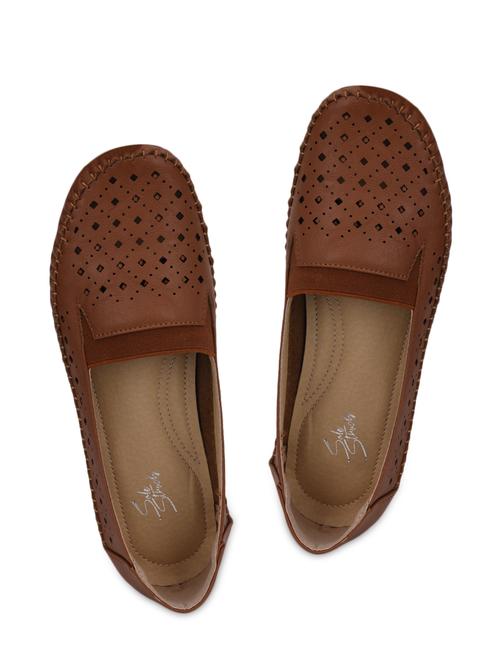 geometric pattern cut work brown loafers - 1107842 - Very Small Image - 1