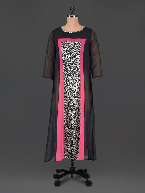 Round neck animal print kurta - 1110085 - Very Small Image - 1