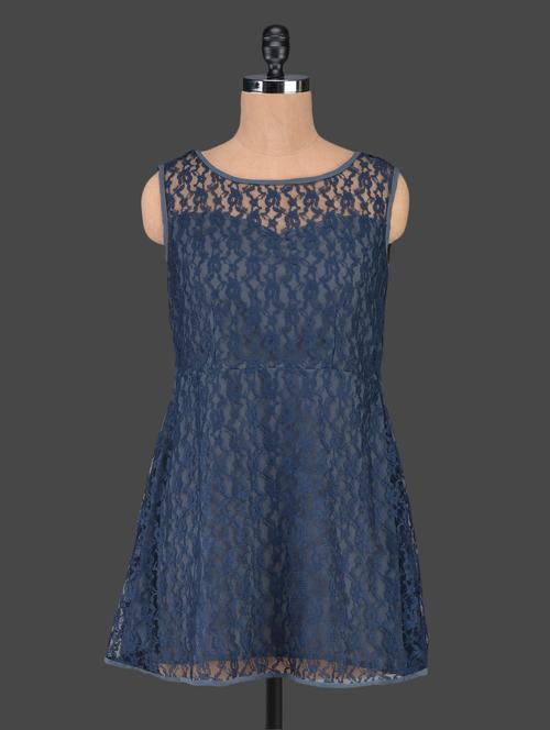Sleeveless lacy dress - 1110106 - Very Small Image - 1