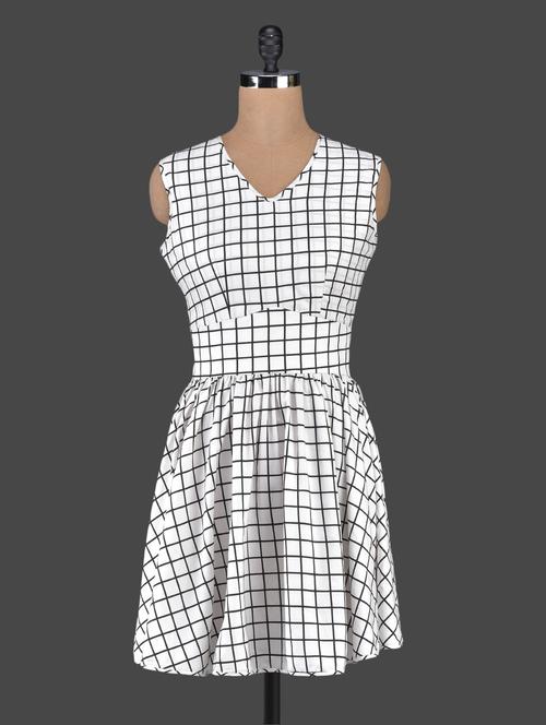 V neck checked dress - 1110107 - Very Small Image - 1