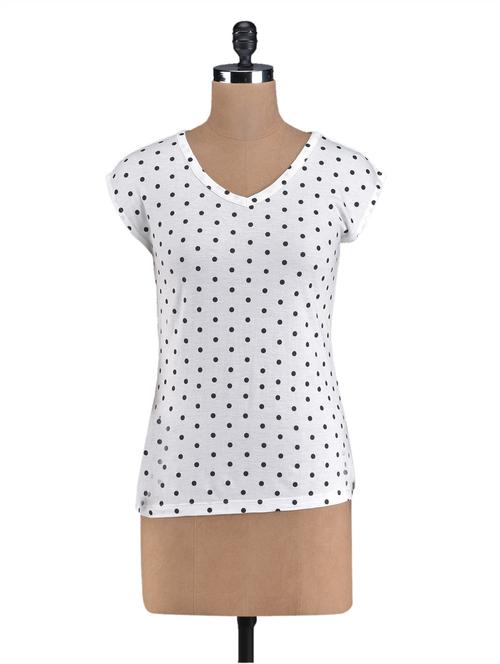 monochrome polka dot v-neck top - 1111698 - Very Small Image - 1