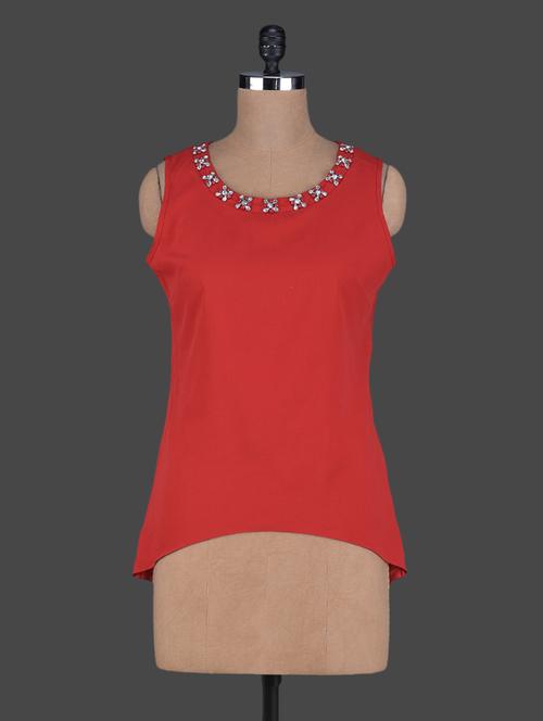 Red sleeveless embellished top - 1120520 - Very Small Image - 1