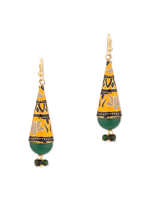 gold metal earring - 11227788 - Very Small Image - 1