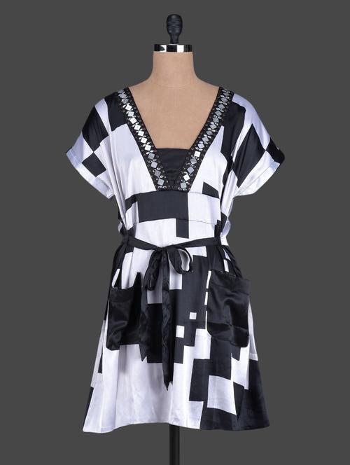 monochrome abstract printed dress - 1123648 - Very Small Image - 1