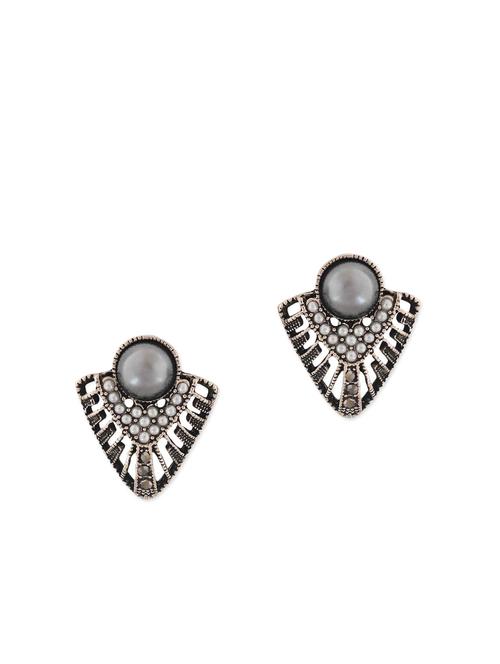 grey metal studs earring - 11253936 - Very Small Image - 1