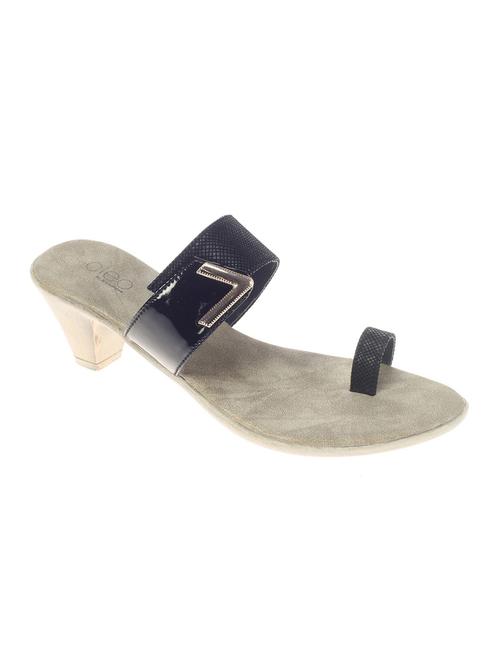 black embellished leatherette sandals - 11359089 - Very Small Image - 1