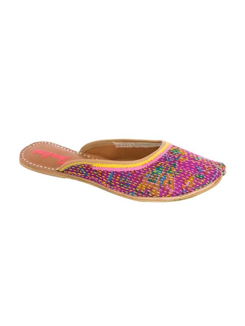 pink hand embroidered leather mojris - 11451771 - Very Small Image - 1