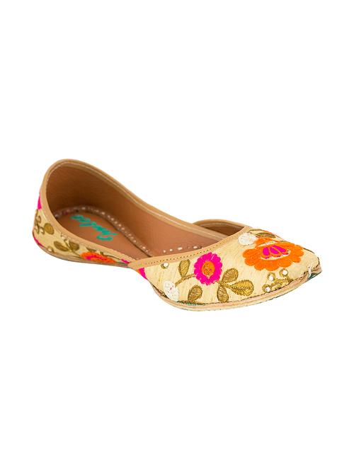 gold floral embroidered leather mojris - 11455148 - Very Small Image - 1
