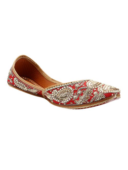 red leather embellished mojaris - 11478714 - Very Small Image - 1