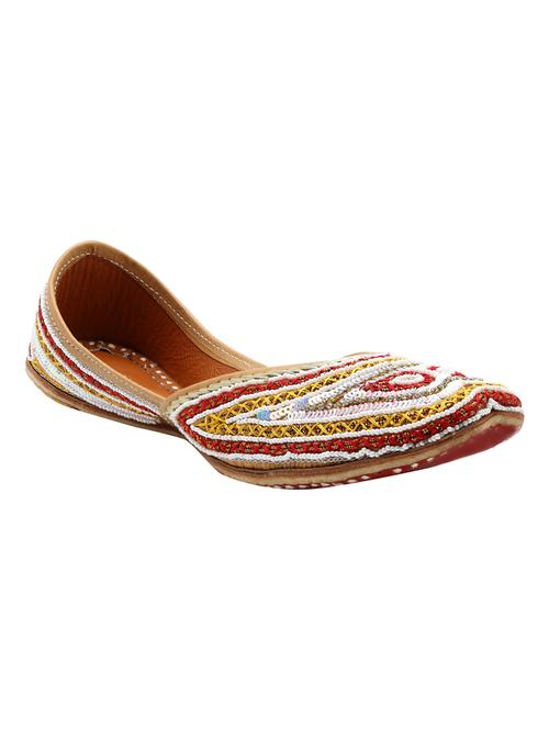 multi colored leather embellished mojaris - 11478734 - Very Small Image - 1
