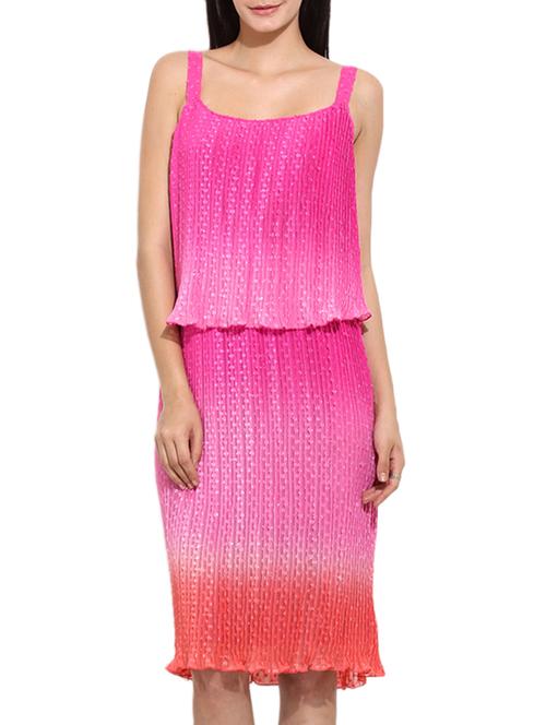 pink layered dress - 11488884 - Very Small Image - 1