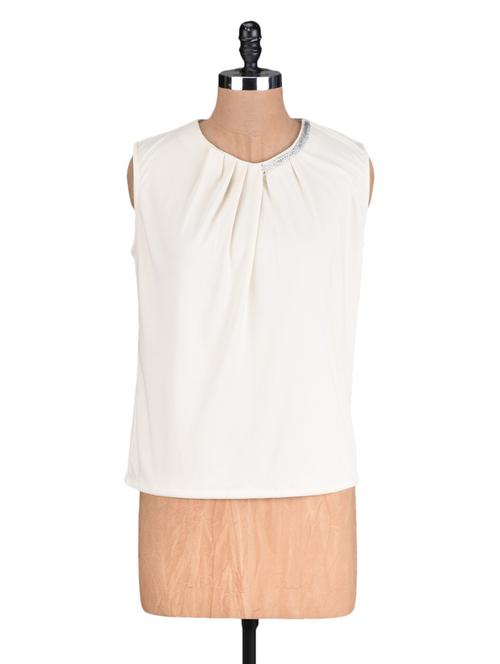 white plain poly knit pleated top - 1149449 - Very Small Image - 1
