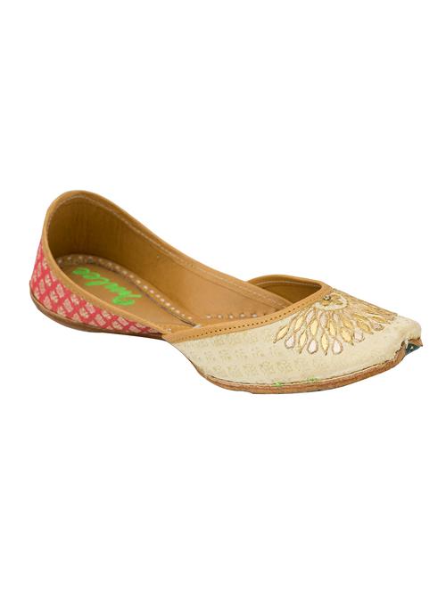 cream and pink embroidered leather mojris - 11512137 - Very Small Image - 1