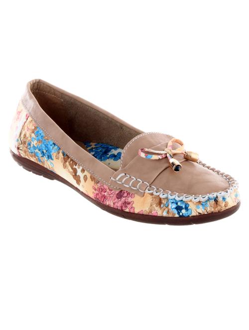 brown fabric floral moccasin - 11540365 - Very Small Image - 1