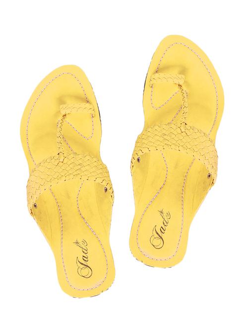 yellow one toe kolhapuri - 11685840 - Very Small Image - 1