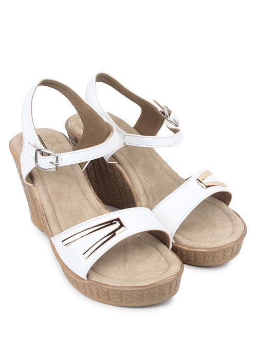 white wedge - 11703868 - Very Small Image - 1