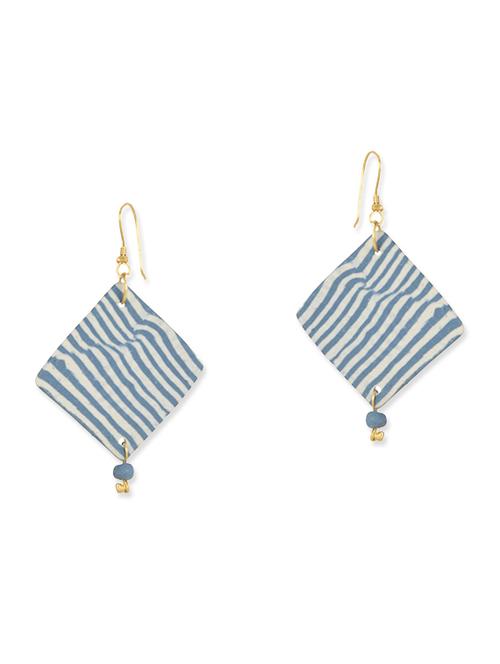 glazed ceramic rhombus white & indigo earring set - 11747602 - Very Small Image - 1