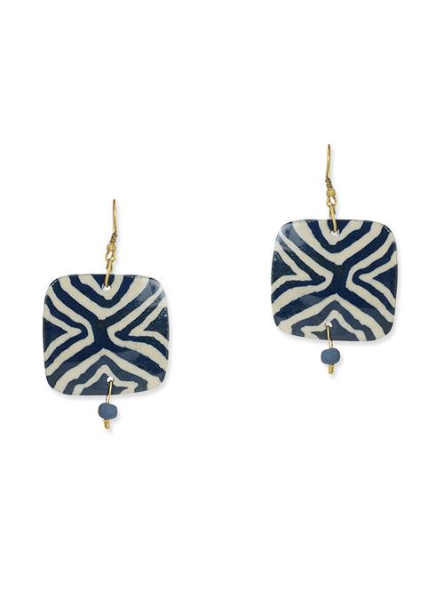 glazed ceramic square white & indigo earring set - 11747603 - Very Small Image - 1