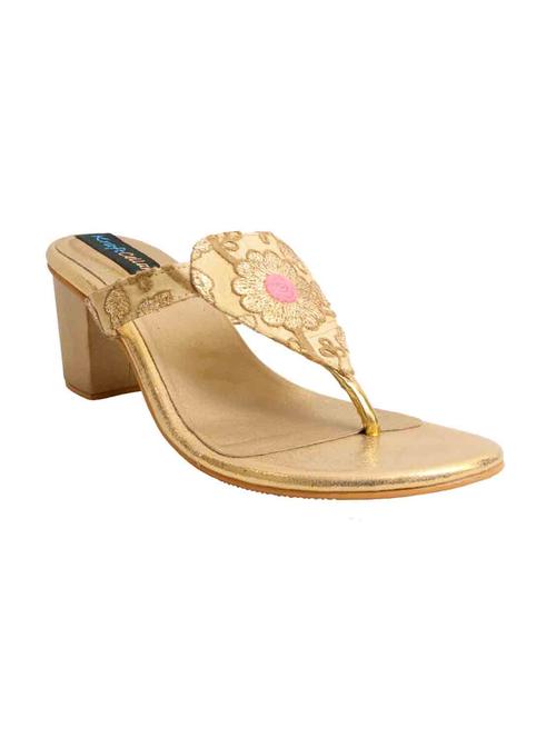 gold leatherette toe separator sandals - 11783792 - Very Small Image - 1