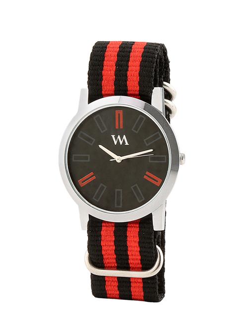 black analog watch - 11934199 - Very Small Image - 1