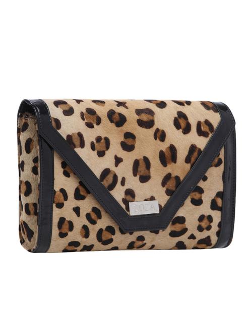 beige leopard print textured clutch - 1205989 - Very Small Image - 1