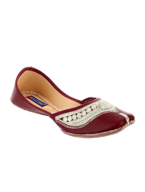 red slip on juti - 12219885 - Very Small Image - 1