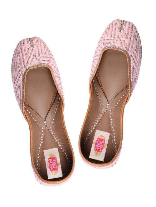 light pink zig zag patterned juttis - 12221688 - Very Small Image - 1